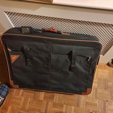Photo of free Large suitcase, good condition (CM1 springfield) #2
