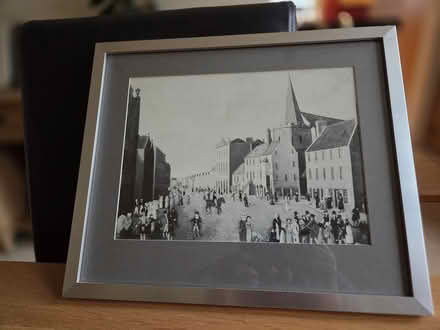 Photo of free Black and white framed print (Harrogate HG2) #1