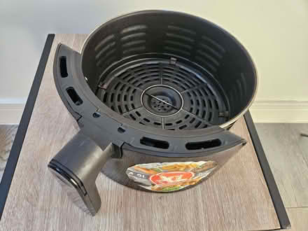 Photo of free Used Tefal Air Fryer (Tattenham Corner KT18) #4
