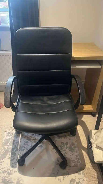 Photo of free IKEA desk and office chair (Harrow HA1) #4