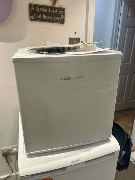 Photo of free Working mini freezer (Park street st albans AL2) #1