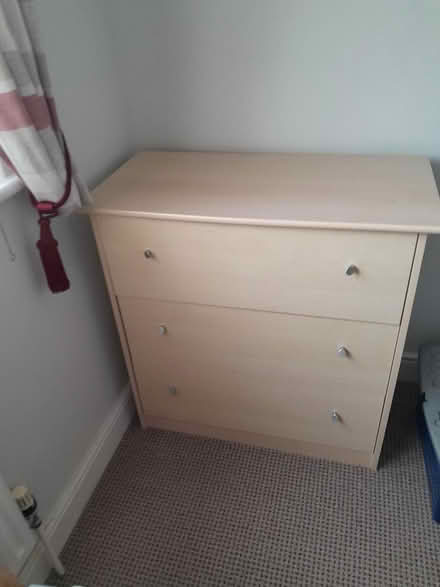 Photo of free Chest of drawers (Kislingbury) #1