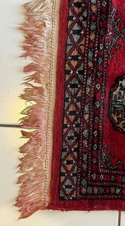 Photo of free Pakistan 100% Wool Rug (High Wycombe HP13, Amersham Rd) #3