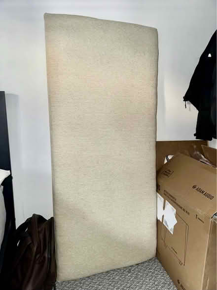 Photo of free Headboard with slats (Carlisle CA1) #1