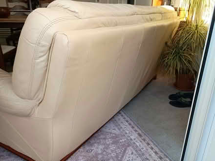 Photo of free Cream Leather 3-Seater Sofa – Good Condition (Galgate LA2) #3
