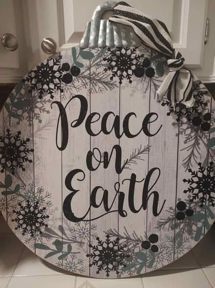 Photo of free 24" wall / door decor (Odenton) #1