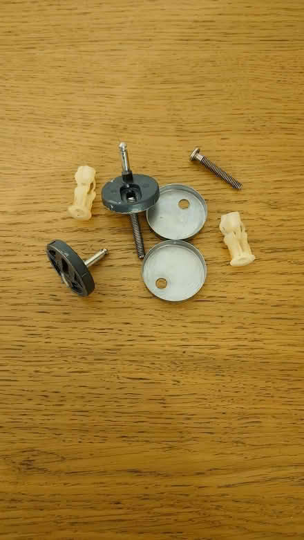 Photo of free Toilet seat (Denholme BD13) #2