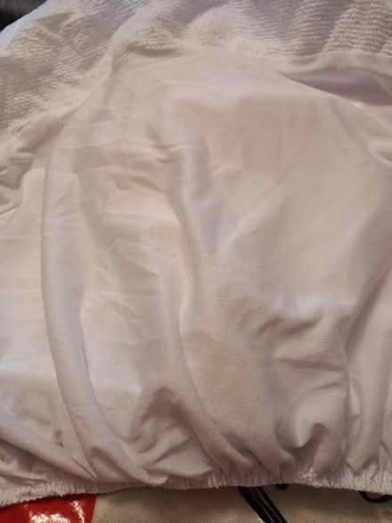 Photo of free Waterproof Single Mattress Protector (Collyhurst M40) #2