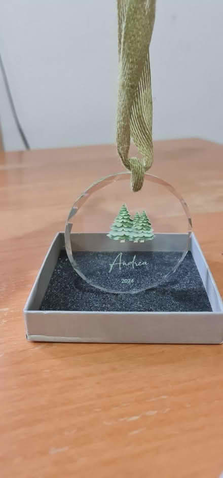 Photo of free Christmas glass flat bauble (NW2 Cricklewood) #3