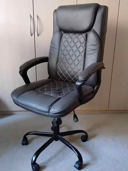 Photo of free Two office/gaming/recliner chairs (Harrogate HG1) #3