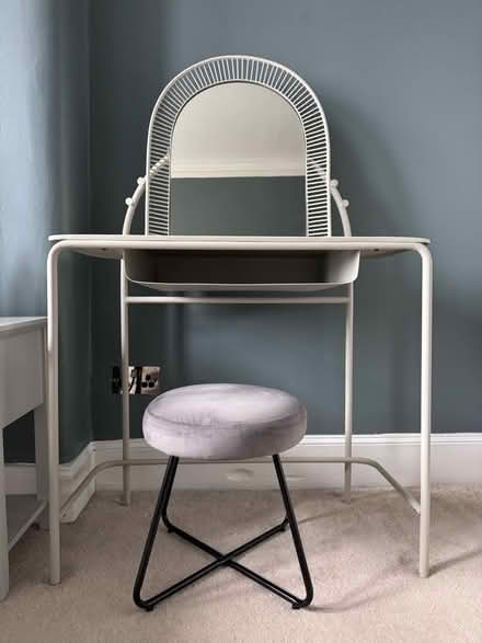 Photo of free Dressing table and stool (Glasgow G20) #1