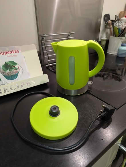 Photo of free Kettle (Putney SW15) #3