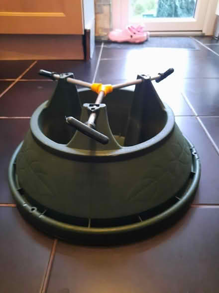 Photo of free Christmas Tree Holder Stand (Morden SM4) #2