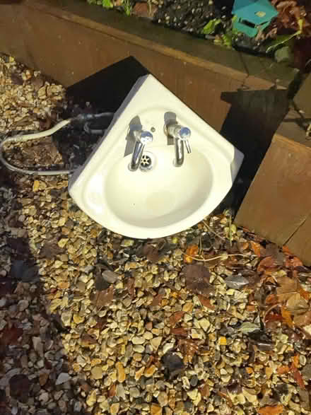 Photo of free Small corner sink and faucets (Chalford Hill) #1
