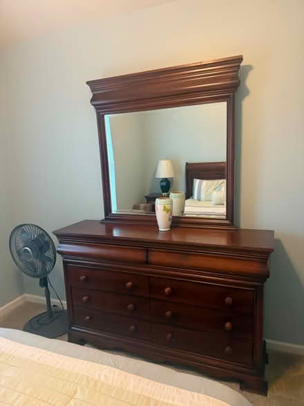 Photo of free Dresser, mirror, night stand (Williamsburg/ JCC) #4