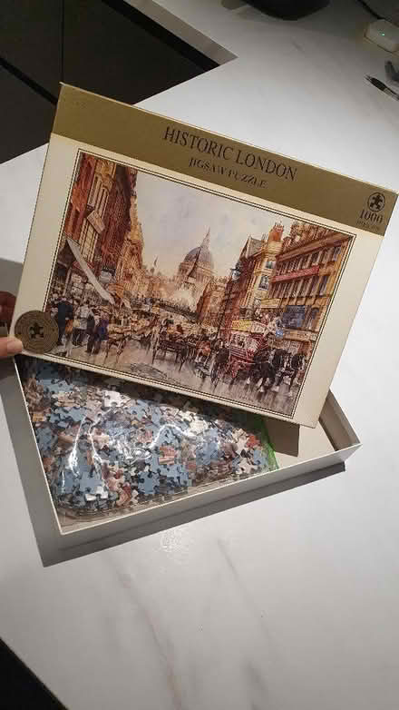 Photo of free London Puzzle 1000 piece (Fenlake MK42) #1