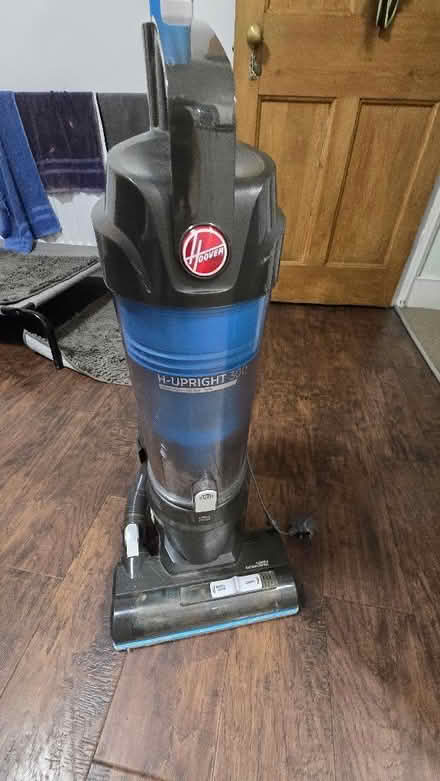 Photo of free Hoover H100 upright (Seven Kings IG3) #1