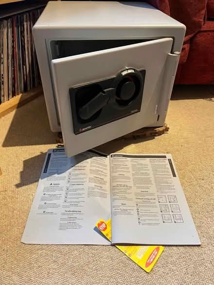 Photo of free Sentry 1 hour fire safe (Palmers Green N14) #1