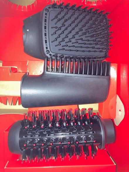 Photo of free Accessories for Revlon one step (GL5) #2