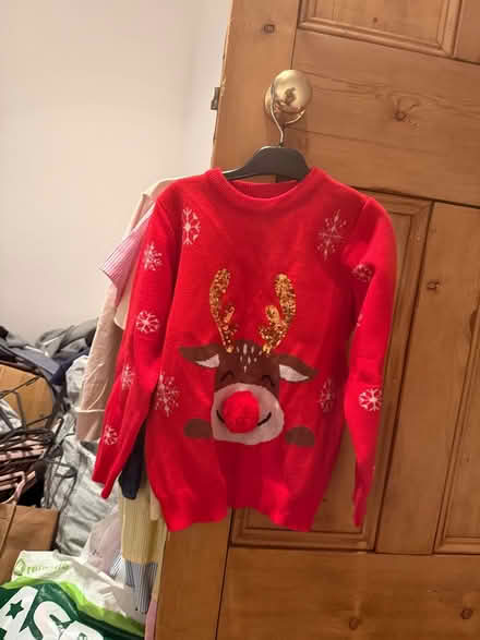 Photo of free Family Christmas jumper (De55 2bq) #2
