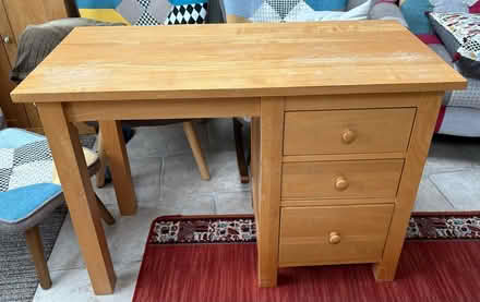 Photo of free solid oak Desk/dressing table (Fareham PO16) #1