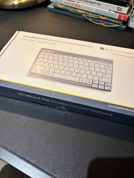 Photo of free bluetooth keyboard (Walthamstow Central) #1