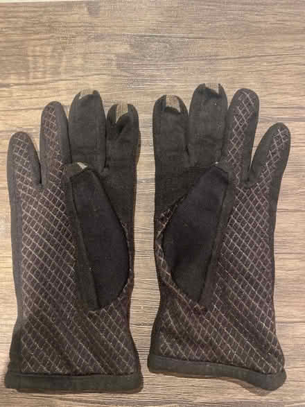 Photo of free Black smart phone gloves (Streatham Hill) #2