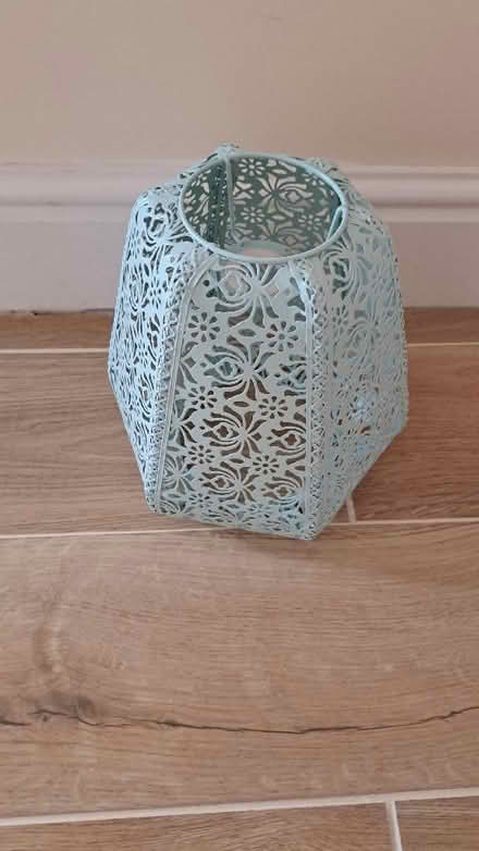 Photo of free Ceiling Lampshade (Saracen's Head PE12) #1