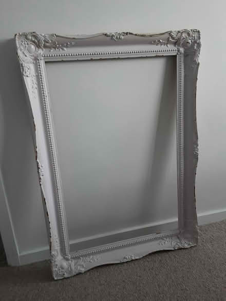 Photo of free Vintage wooden picture frame (Crystal Palace SE19) #1