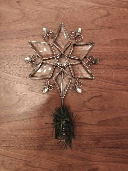 Photo of free Star Christmas Tree Topper (Near 92nd and Sheridan) #1