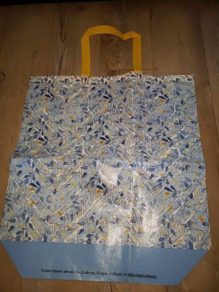 Photo of free Large carry bag (St.Louis Park) #1