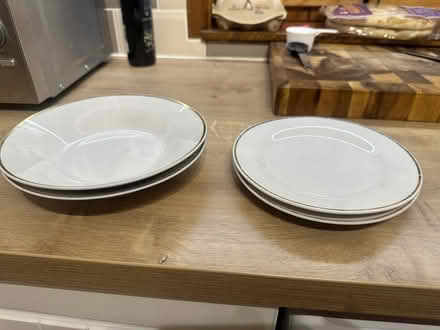 Photo of free bowls and plates (GU14) #4