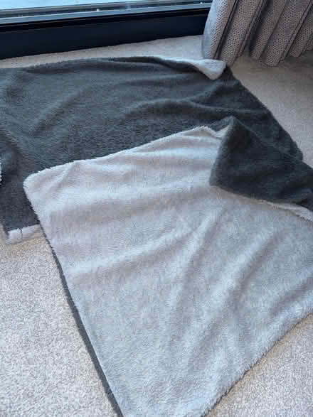 Photo of free Fleece duvet cover +pillow cases (Whetstone N20) #2