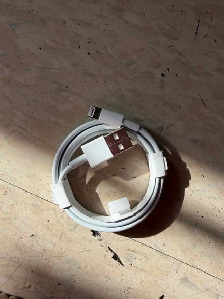 Photo of free iPhone things (Emeryville) #1