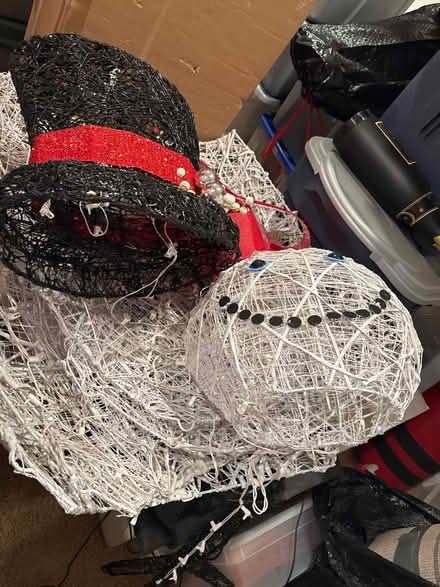 Photo of free Outdoor Xmas lighted Santa etc (20850) #4