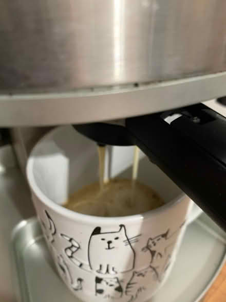 Photo of free DeLonghi espresso coffee machine (Odd down) #4