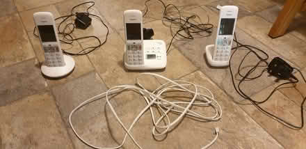 Photo of free Cordless phone (Linslade LU7) #1