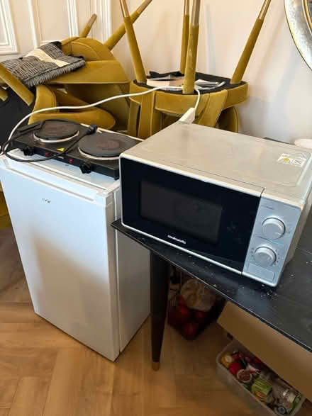 Photo of free Fridge, microwave and stove (Glasgow West End) #1
