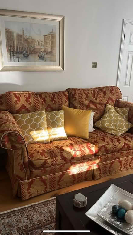 Photo of free Sofas (Kings Hill) #2