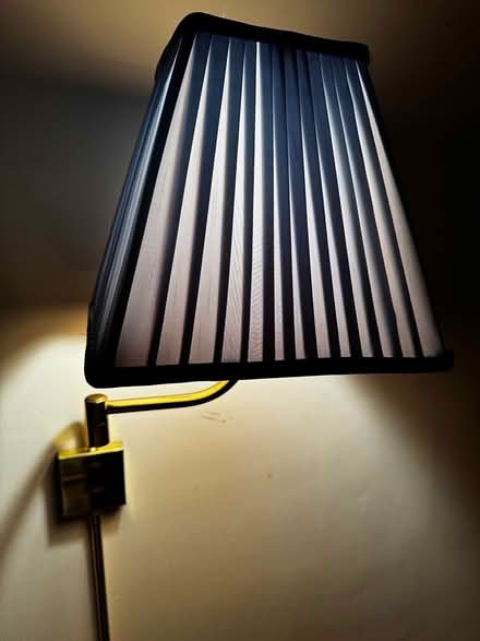 Photo of free Wall Mount Swivel Lamp (Cupertino - DeAnza and 280) #4