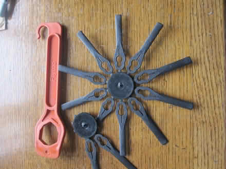 Photo of free Flymo Spares & Tool (North Sheen TW9) #1