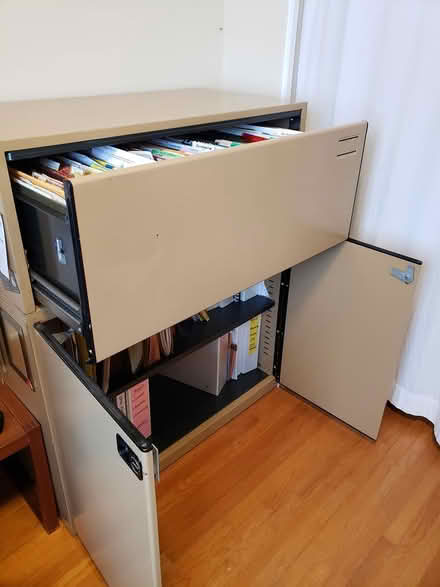 Photo of free lateral /horizontal filing cabinet (South of Carling Ave.) #1