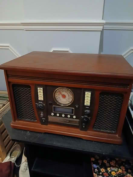 Photo of free Radio (Warden , Kingston rd area) #1