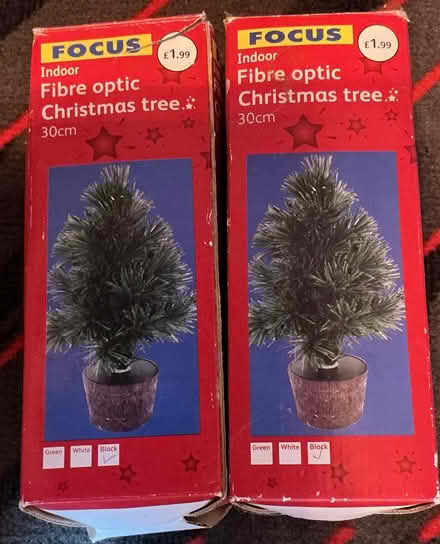 Photo of free Fibre optic Christmas trees (BN27) #1