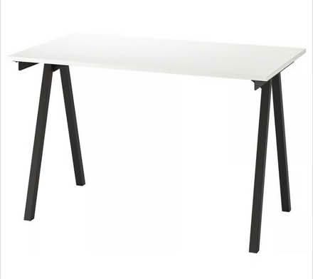 Photo of free glass fronted cabinet. also table (D7) #2