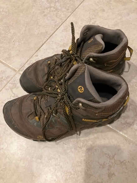 Photo of free Merrill Hiking Boot size 8 (Havertown) #2