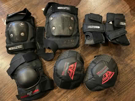 Photo of free skate protection pads (Lawrence/ El Camino Real) #3