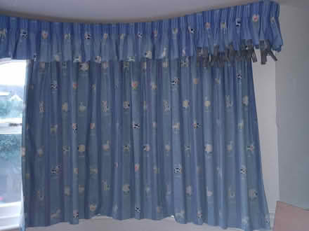 Photo of free Childrens bedroom curtains (Twickenham TW1) #2