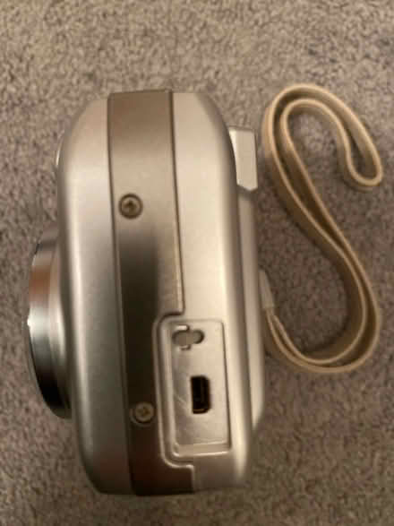 Photo of free Digital camera (Craiglockhart EH14) #4