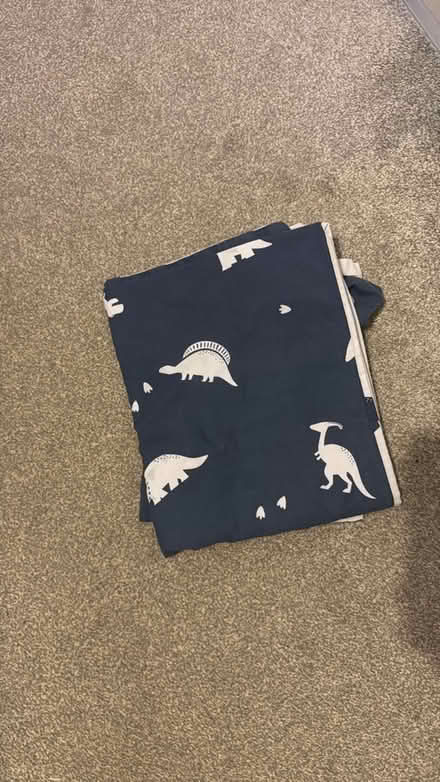 Photo of free Toddler Bed with mattress and 2 boys bedding sets (Hanwood Bank SY5) #4